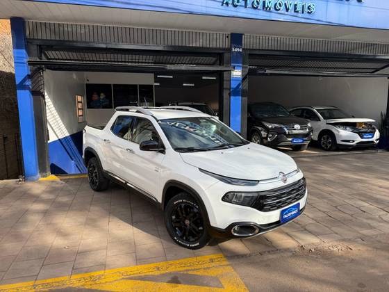 FIAT TORO 2.0 16V TURBO DIESEL VOLCANO 4WD AT9 FIAT TORO 2.0 16V TURBO DIESEL VOLCANO 4WD AT9
